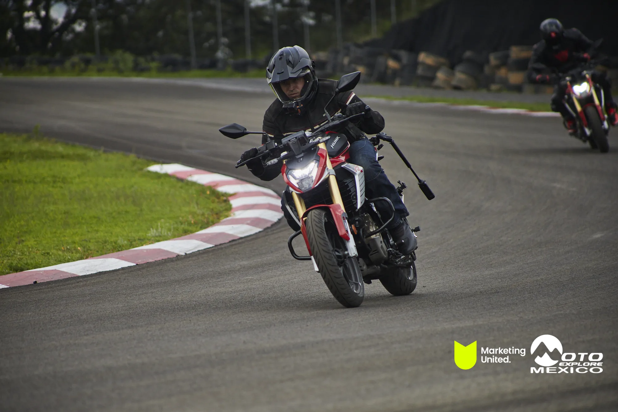 HUNK TRACKDAY 417